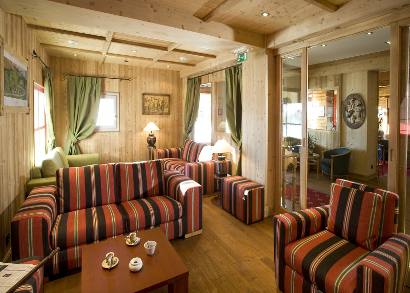 salon-hotel-le-calgary-les-saisies salon-hotel-le-calgary-les-saisies