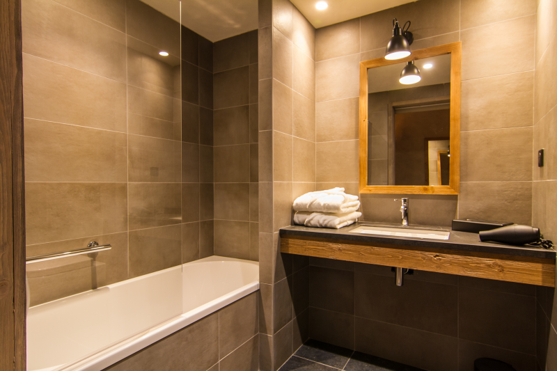 Salle de Bain de l'Hotel de la Roche Salle de Bain de l'Hotel de la Roche