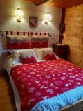 chambre double 1er-Etage,avec petite fenêtre ouvrante
