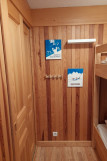 Cabine fermée avec porte coulissante