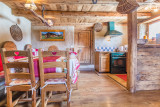 Vue salle à manger,cuisine