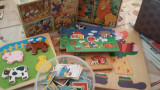 Des livres, des puzzles en bois