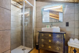 Salle de douche moderne