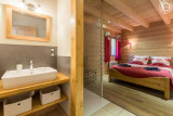 CHAMBRE 5 (lit 160x200)