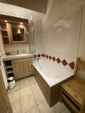 photo_salle_de_bain_sejour_saisies.jpeg