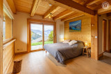 Chambre rdj
Lit 2 personnes 140x190 cm donnant sur une terrasse