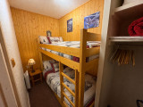 _lv_images__lot_0001220030_09_23600550
