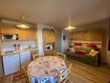 _lv_images__lot_0001220033_01_23411961