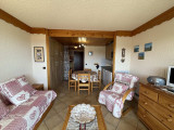 _lv_images__lot_0001440114_07_20114503