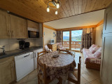 _lv_images__lot_0001440114_08_20114505