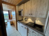 _lv_images__lot_0001440122_08_20104120