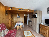 _lv_images__lot_0001450205_09_19762088