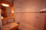 _lv_images__lot_0100000040_03_18878765
