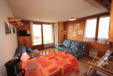 _lv_images__lot_0100000115_01_20114461