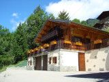 Photo 0