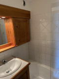 salle-de-bains-18175918