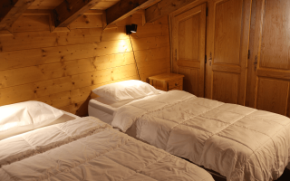 Room 434529-1003714 Room 434529-1003714