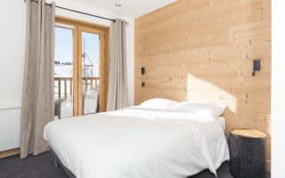 Room 434541-1003767 Room 434541-1003767