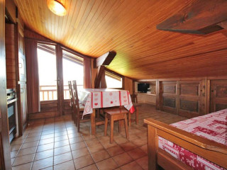 _lv_images___lot_0000000888_03_11542769 _lv_images___lot_0000000888_03_11542769