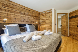 _lv_images__lot_0000000830_11_12981132 _lv_images__lot_0000000830_11_12981132