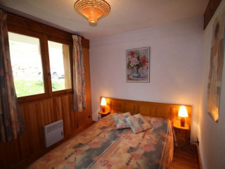 _lv_images__lot_0000000893_03_17156041 _lv_images__lot_0000000893_03_17156041