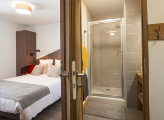 chambre-sdb-36-mmv-lessaisies-les-chalets-des-cimes-manureyboz-h18-800x600-5822347 chambre-sdb-36-mmv-lessaisies-les-chalets-des-cimes-manureyboz-h18-800x600-5822347