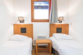 saisielchal05-13561854 saisielchal05-13561854