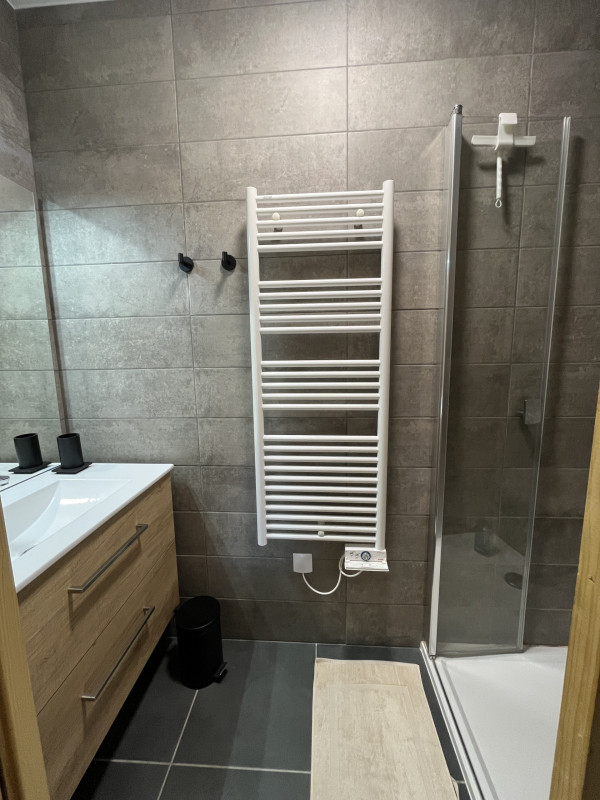 G101Ch1sallededouche G101Ch1sallededouche