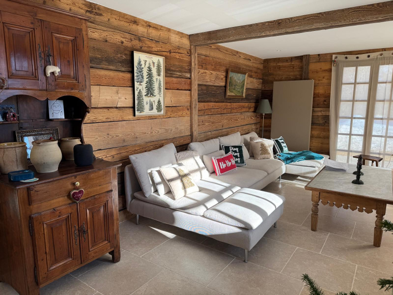 PHOTO-2025-12-29-08-04-03