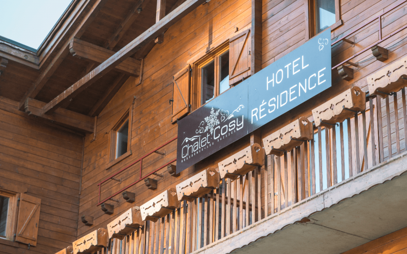 Room 434524-1003706 Room 434524-1003706