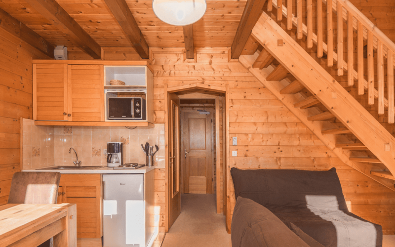 Room 434527-1003710 Room 434527-1003710