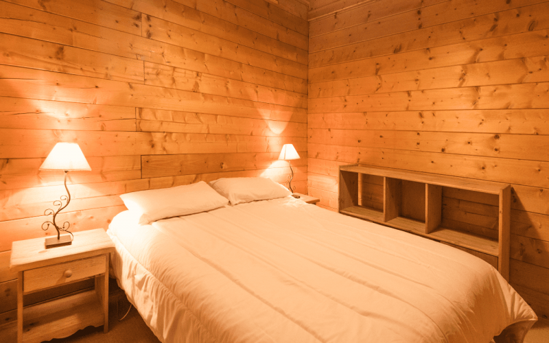Room 434527-1003710 Room 434527-1003710