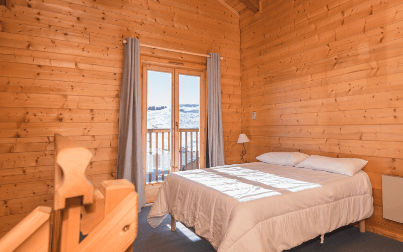 Room 434527-1003710 Room 434527-1003710