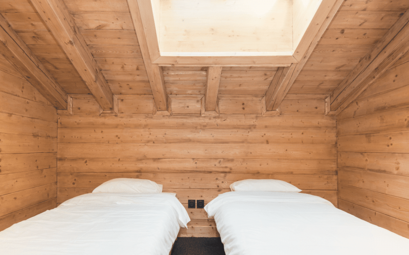 Room 434528-1003713 Room 434528-1003713