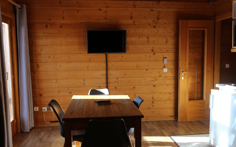 Room 434529-1003714 Room 434529-1003714