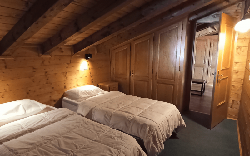 Room 434529-1003714 Room 434529-1003714