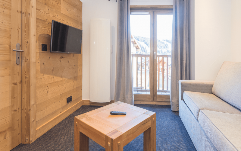 Room 434520-1003696 Room 434520-1003696