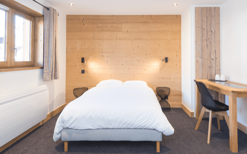 Room 434531-1003718 Room 434531-1003718