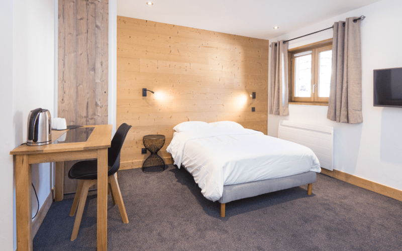 Room 434531-1003718 Room 434531-1003718