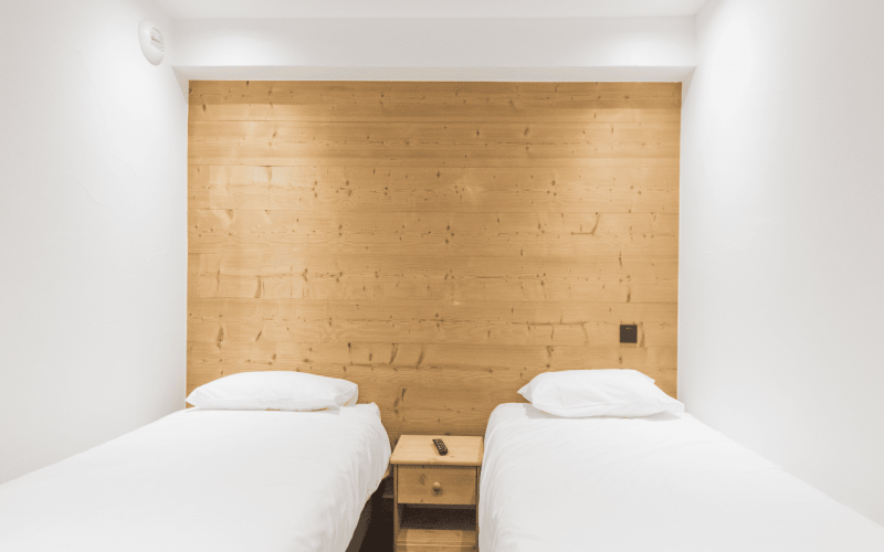 Room 434531-1003720 Room 434531-1003720