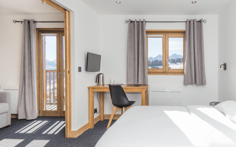 Room 434540-1003763 Room 434540-1003763