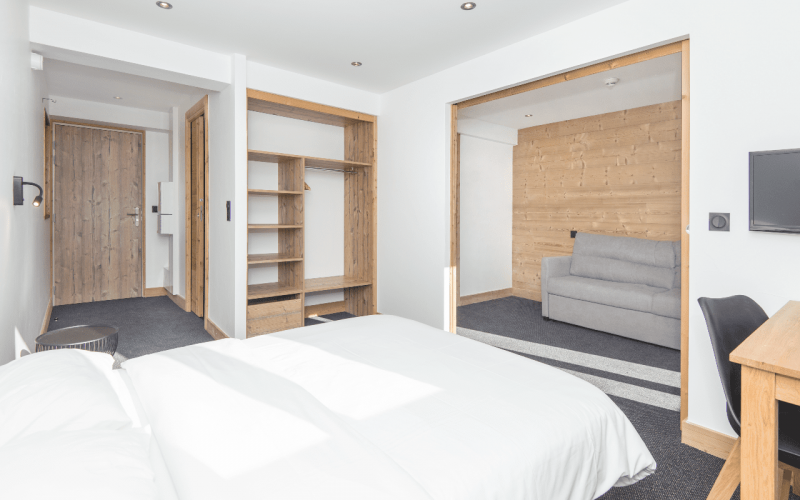 Room 434540-1003766 Room 434540-1003766