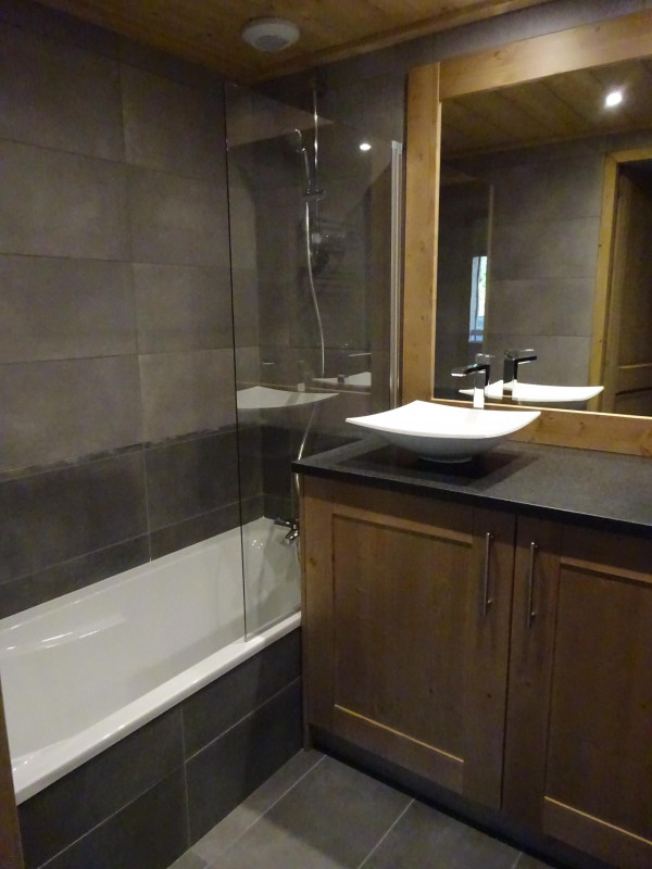 salle_de_bains.jpg salle_de_bains.jpg