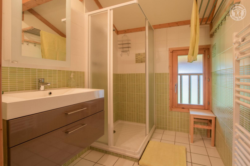 Salle de bains 2éme étage