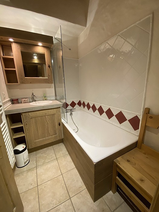 photo_salle_de_bain_sejour_saisies.jpeg photo_salle_de_bain_sejour_saisies.jpeg