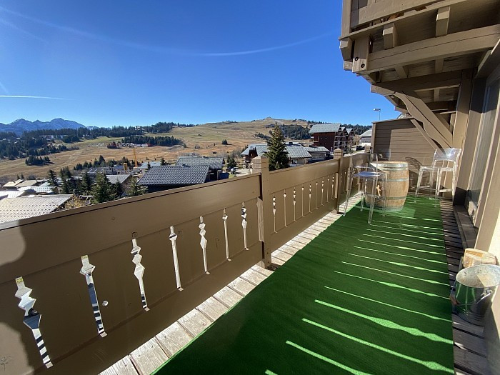 photo_vue_balcon_les_saisies.jpeg photo_vue_balcon_les_saisies.jpeg