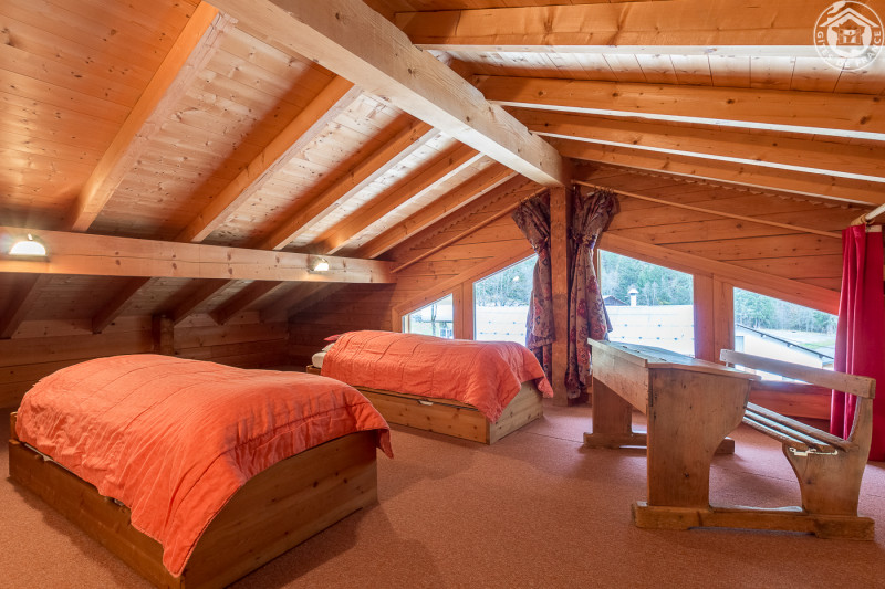 73g132233_jpg.jpg 73g132233_jpg.jpg