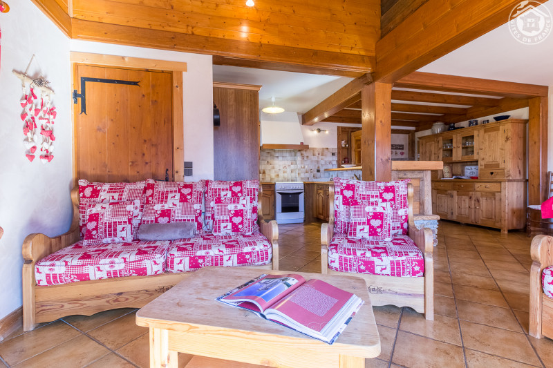 2 canapés + 1 fauteuil - © Gîtes de France 2 canapés + 1 fauteuil