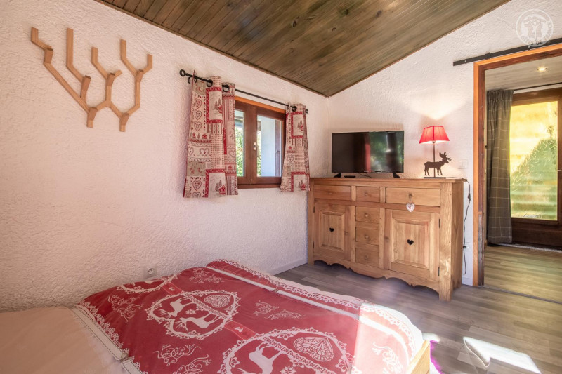 73G132331- LEBOIS - HAUTELUCE