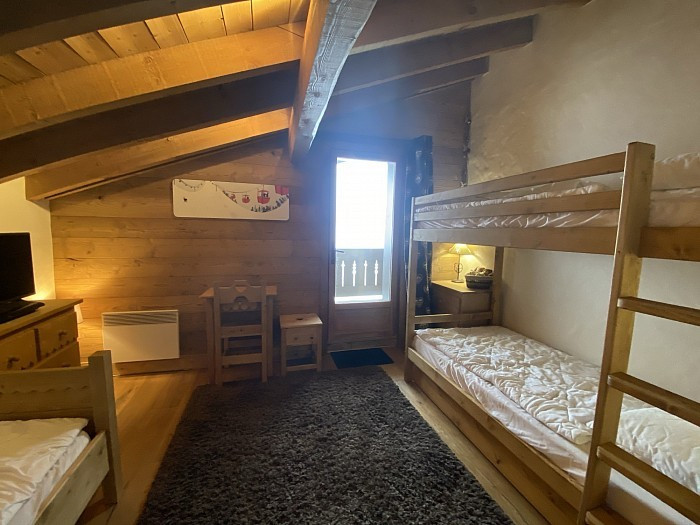 photo_grande_chambre_a_louer_ski.jpeg photo_grande_chambre_a_louer_ski.jpeg